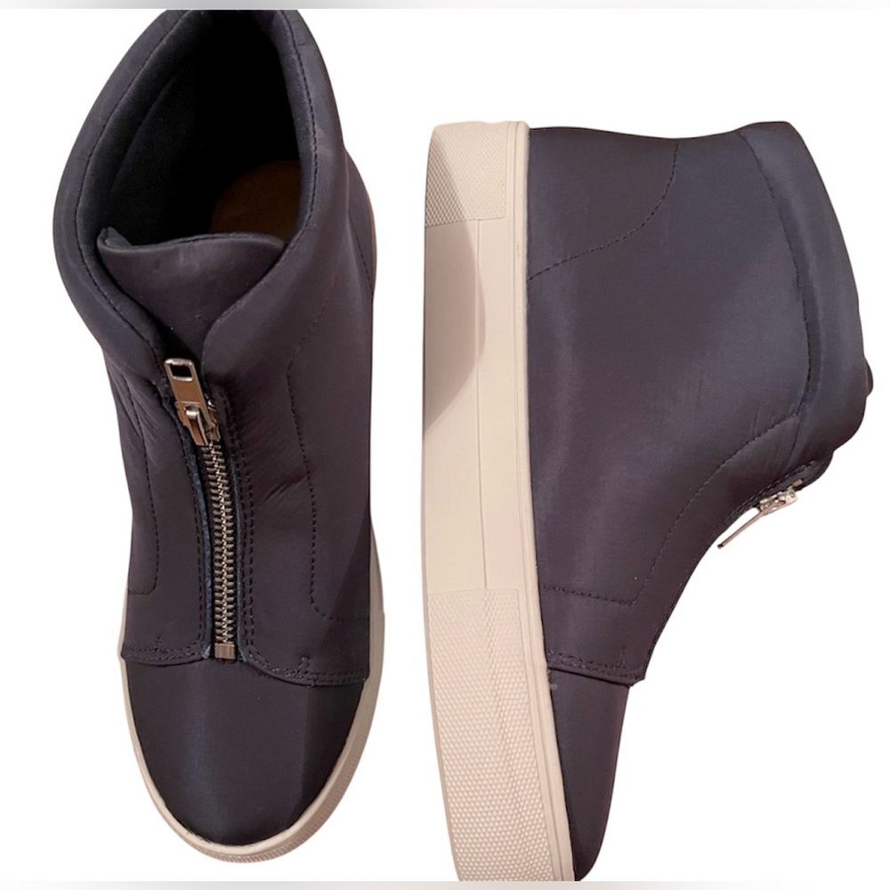 JustFab Blue High-Top Sneakers with Zipper